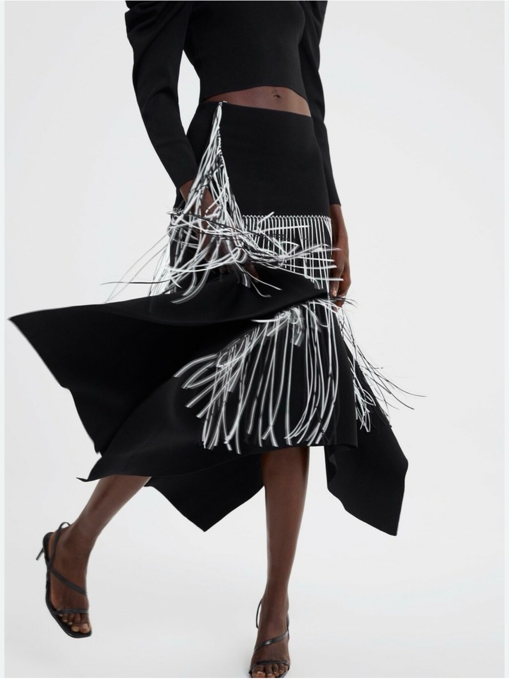 ZARA Black White Fringed AsymmetricTight Knit Viscose Pull On Midi Skirt Large
